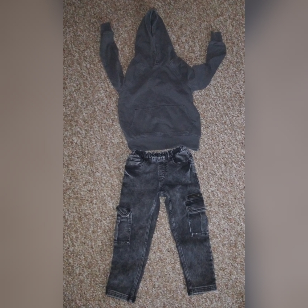 Boys Hoodie & Jeans Outfit sz 4/5